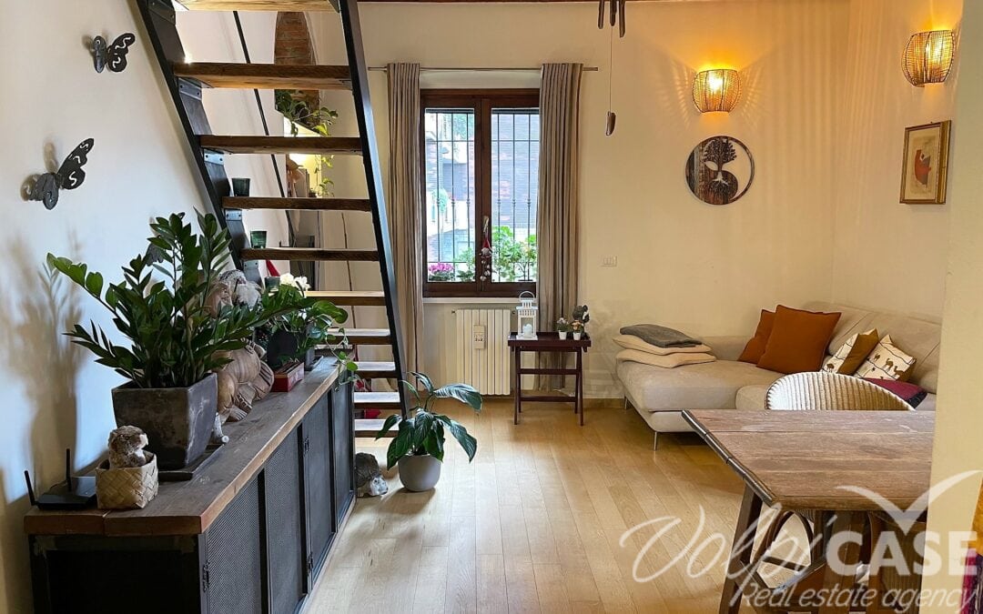 Appartamento con solaio collegato – Zona Maggiolina