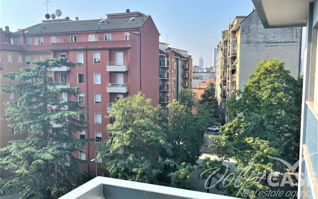 Appartamento ultimo piano – Zona M. Gioia